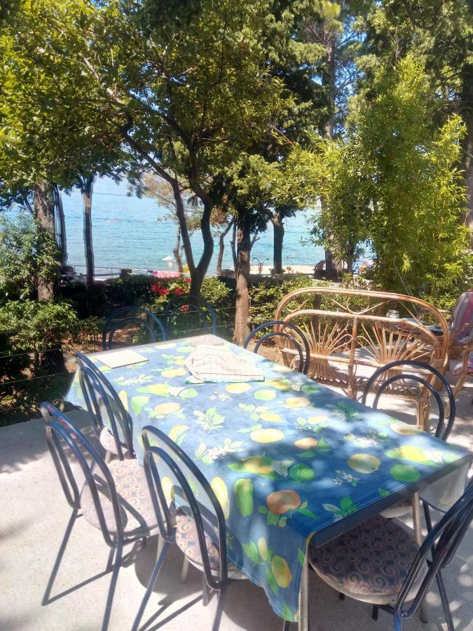 Apartmani "Ostro" Crikvenica คราลเยวีจา ภายนอก รูปภาพ